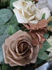 *READ* Ling’s Moment 9FT Eucalyptus & Rose Floral Garland Decoration-Beige Brown