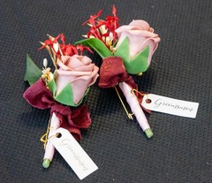 Wedding party floral arrangement pieces