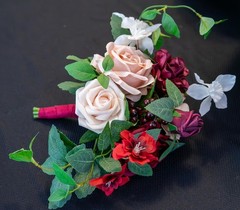 Wedding party floral arrangement pieces