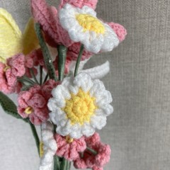 Crochet Flowers Lot Of 7 Flowers Long Stemmed Hobby Lobby Yellow Pink White