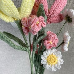 Crochet Flowers Lot Of 7 Flowers Long Stemmed Hobby Lobby Yellow Pink White