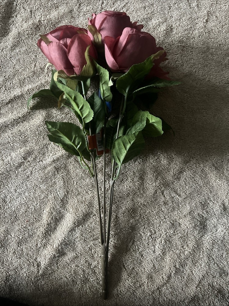 Ashland Red Rose Bush Stick For Bouquets, Brand New, Never Used