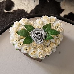 Kesote 50pcs Mini Cream White Roses Artificial Flowers Bulk, 1.6″ Small Silk