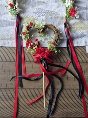 wedding bouquet set Black and Red Theme With Flower Girl Set Also 6 total