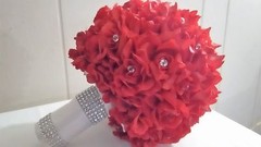 ROSE BOUQUET/RED/SILVER/WHITE/RHINESTONES