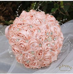 Versatile 8.7″ Peach Pink Brooch Bouquet for Weddings & Special Occasions