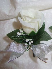 Ivory~Silver~Rose Pin Boutonniere