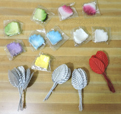 Various Colors cloth Flower Petals and Leaves Lot New