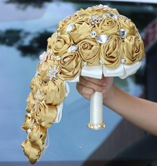 Satin/Brooch Rhinestone Gold Golden Flower Floral Wedding Bridesmaid Bouquet