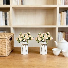 4 Sets Wedding Flower Centerpiece for Tables 4 White Vases & 8 Champaign Roses