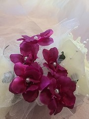Quinceañera/Wedding Hair Clip Accessory Burgundy/Cream With Pearls And Netting