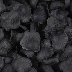 1000 Realistic Black Artificial Rose Petals for Romantic Weddings and Events