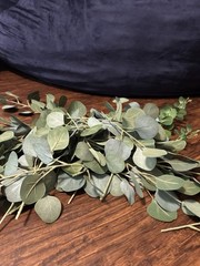 CQURE 45 piece Artificial Eucalyptus Garland 7ft Strips