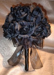 NEW Artificial 24 Black Roses With Glitter Brides/Clutch Wedding Bouquet, Goth