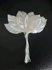 12 White Satin Fabric Roses 20+ White Leaf Leaves Wedding Bridal Bouquet Vtg?