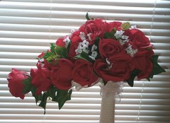 New 14″ Long Red Rose Cascade Bride Bouquet And Boutonniere- Ivy, Babies Breath