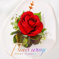 Handcrafted Floral Wrist Corsage – Elegant Red Rose for Weddings & Proms