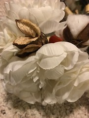 Ashland Straw Basket & 5 Floral Bunches NWT Roses Cotton Wedding bouquet Decor