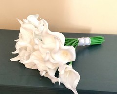 20 stem white calla lily wedding bouquet