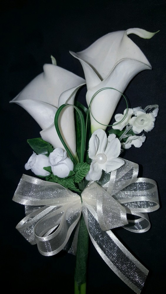 Wedding single or double calla lily mother’s or grandma’s corsage white or ivory