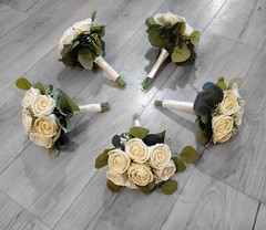 White Cream Bridal Bouquet Sola Wood Bridesmaid Flower Artificial Wedding Decor