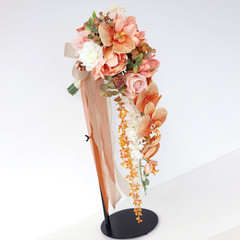 Waterfall Holding Bouquet Wedding Bouquet for Anniversary Valentine’s Day