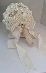 IVORY/CREAM Satin Roses & Diamante Brooch/Rose Gold Brooch; Bridal Bouquet; EUC!