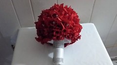 ROSE BOUQUET/RED/SILVER/WHITE/RHINESTONES