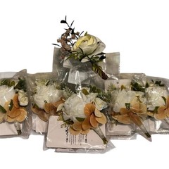 Groom + Groomsmen Boutonnière Set (9 pcs total)