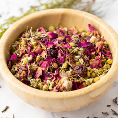 Dried Rose Petals Real Red Dry Rose Petals Bulk for Bath, Confetti, Crafts, Cake