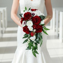 Teardrop Bridal Floral Arrangement European Design Artificial Bloom Calla Lily