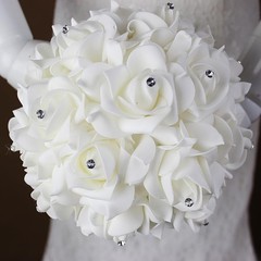 Wedding Bouquets for Bride, Wedding Bouquet Bridesmaid，Bridesmaid Holding Flo…
