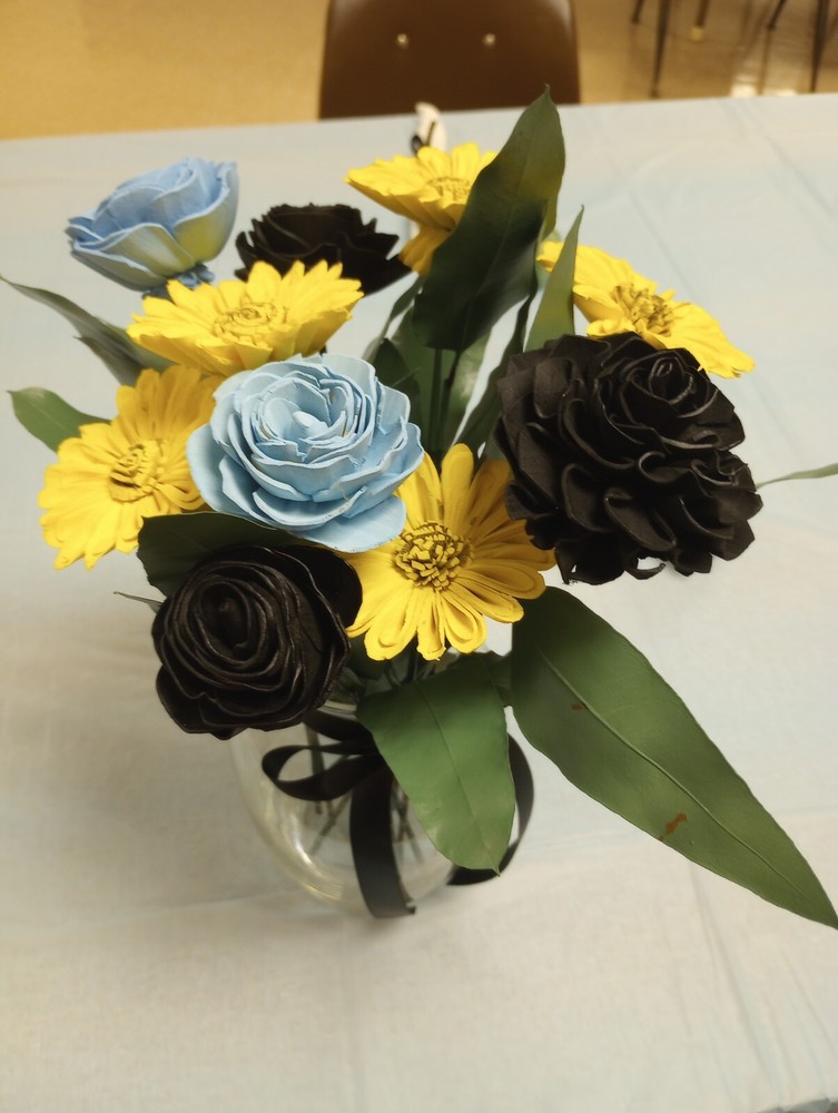 5$ each Sola wooden sunflower, blue and black rose wedding centerpieces/ festive