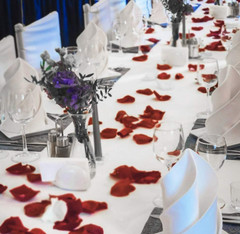 2000PCS Red Rose Petals for Valentine’s Day Decorations, Silk Fake Rose Petals