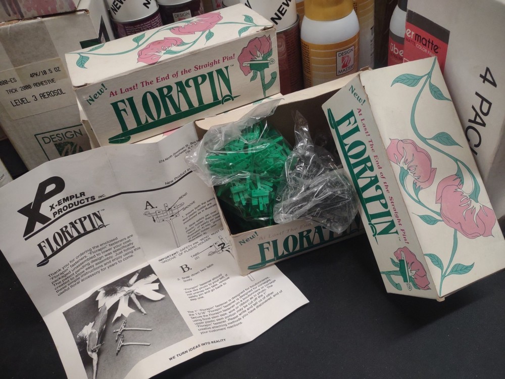 144 Pieces Florapin, 80s Vintage Flower Boutonniere Corsage Safety Bout Pin 1″