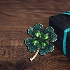 Green Leaf Brooch Pin for Women St. Patrick’s Day Pins Vintage Crystal Flower…