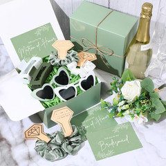 8-Set Bridesmaid Proposal Gifts, Green Heart Sunglasses, 4.1in Claws, Scrunchies