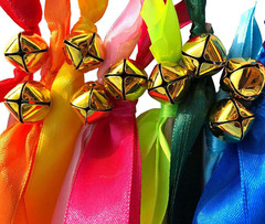 50 varitas cinta seda con cascabeles fiesta boda decoracion mesa celebracion