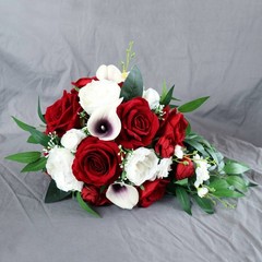 Teardrop Bridal Floral Arrangement European Design Artificial Bloom Calla Lily