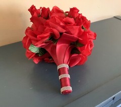 Red roses and red rosebuds bridal bouquet