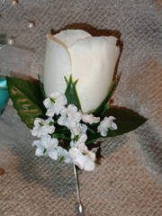 NEW 6″ Artificial Ivory Rose Wrist Corsage & Matching Bout, Pearls, Turquoise