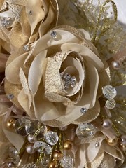 Quinceanera Floral Hand Bouquet – Gold