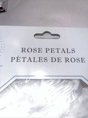 White Rose Petals 5 Victoria Lynn 100pc, 1 Box Studio Rose Petals