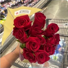 Fresh Cut Flower Bouquets – One Dozen