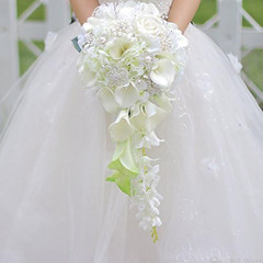 Elegant Calla Lily & Pearl Wedding Bouquet – White Rose Diamonds