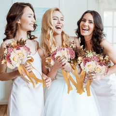 12 Pcs White Rose Bridesmaid Bouquets & Groomsmen Boutonnieres Set