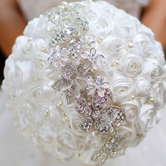 Romantic Purple Pink Rose Bridal Bouquet – Elegant Wedding Flowers