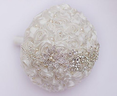 Romantic Purple Pink Rose Bridal Bouquet – Elegant Wedding Flowers