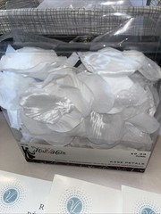 White Rose Petals 5 Victoria Lynn 100pc, 1 Box Studio Rose Petals