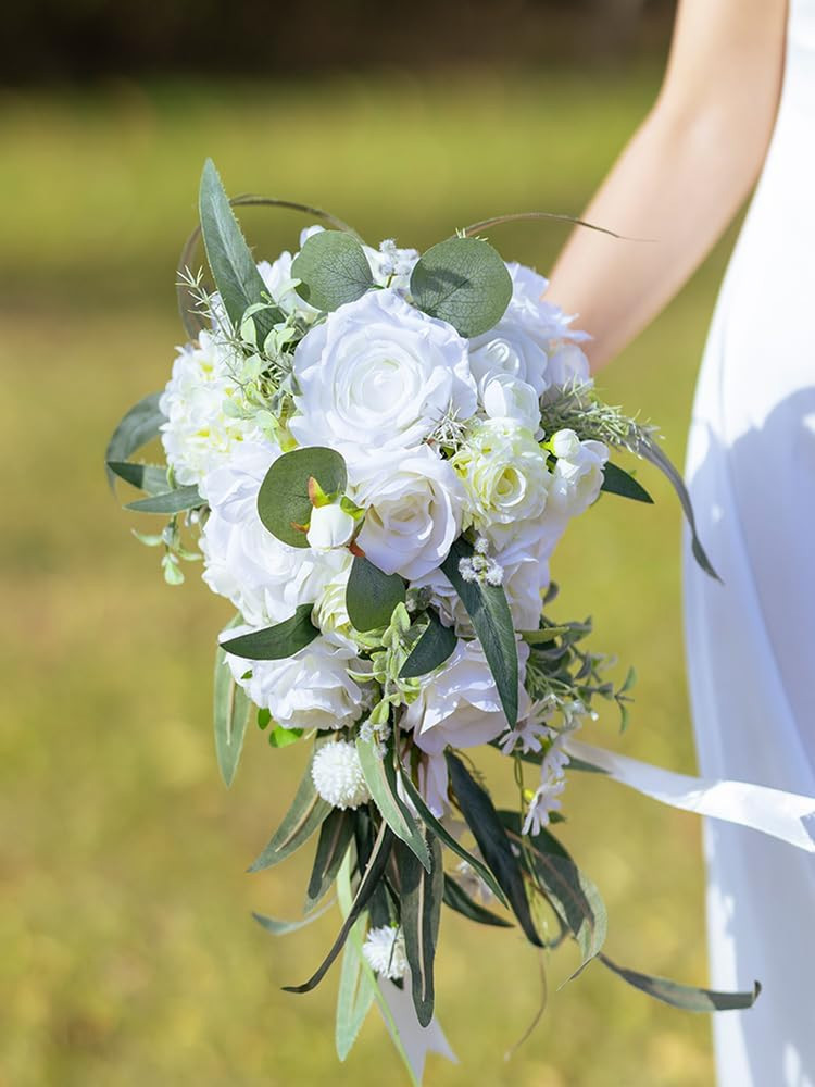 Elegant 11″ White Wedding Bride Bouquet – Realistic Floral Design